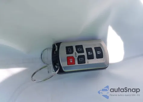 2019 Toyota Sienna Xle 8 Passenger from USA, damaged, VIN 5TDYZ3DC8KS008426